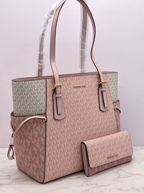 Michael Kors Handbags - Michael Kors Voyager Tote Shoulder Bag and Matching Wallet Powder Blush